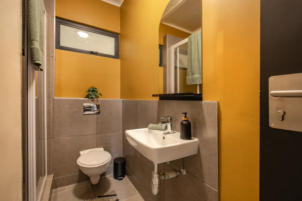 Single Rooms