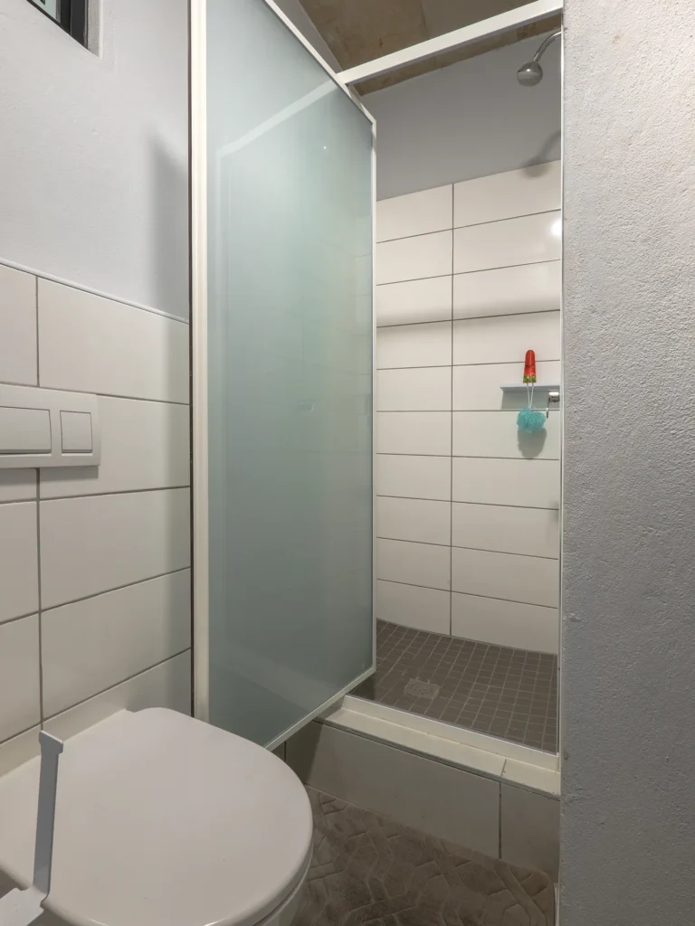 Single Rooms