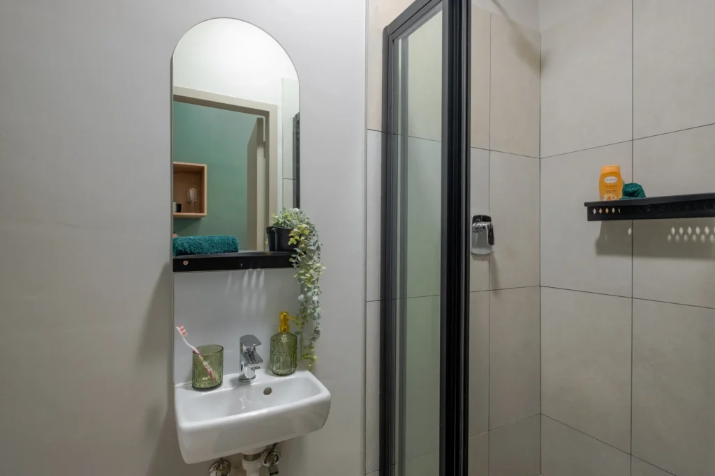 Single Rooms