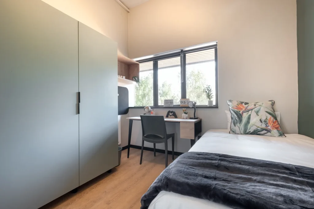 Single Rooms