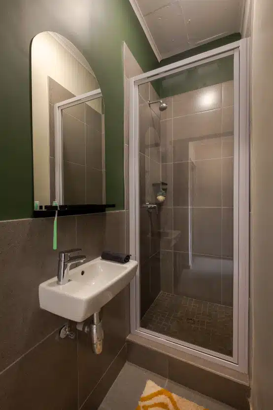 Single Rooms