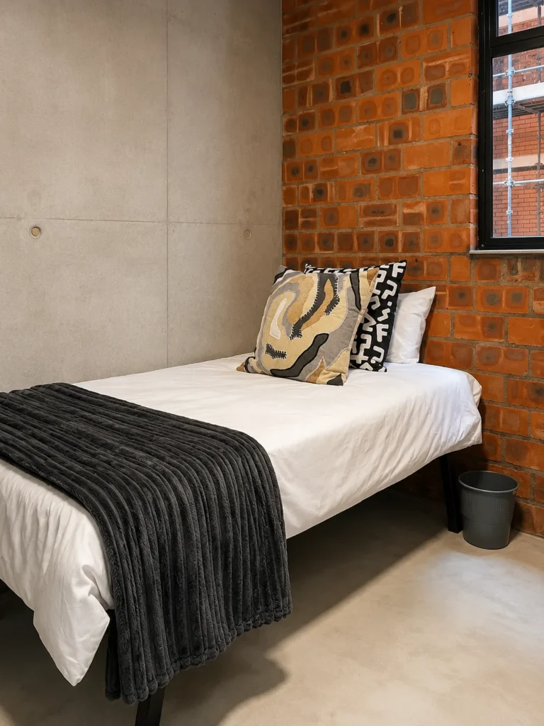 Shared Rooms at Hluma Studios