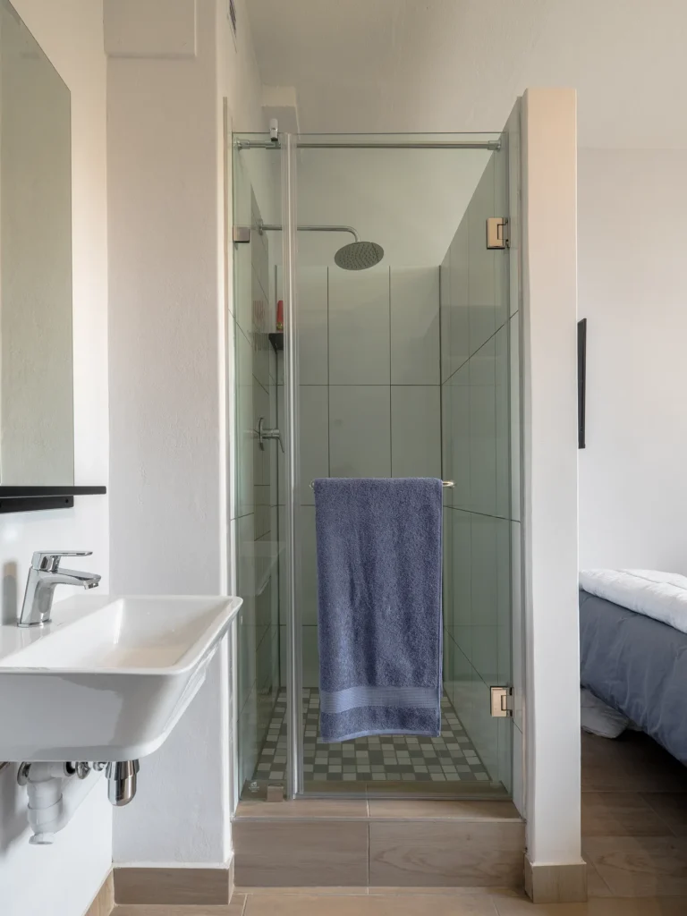 Single Rooms