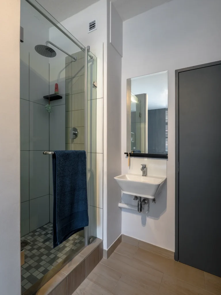 Single Rooms