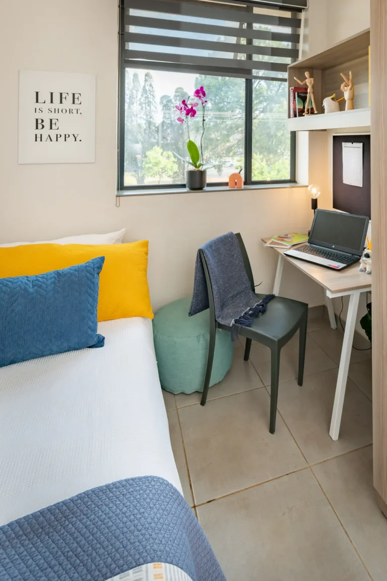 Single Rooms at Studios@Burnett