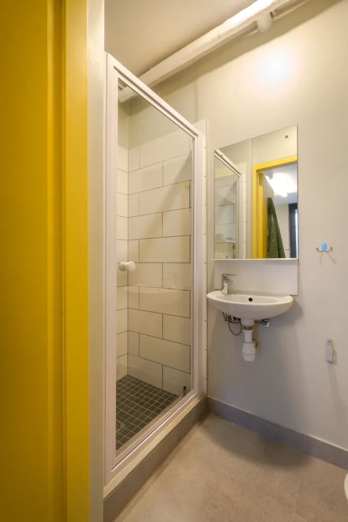 Single Rooms