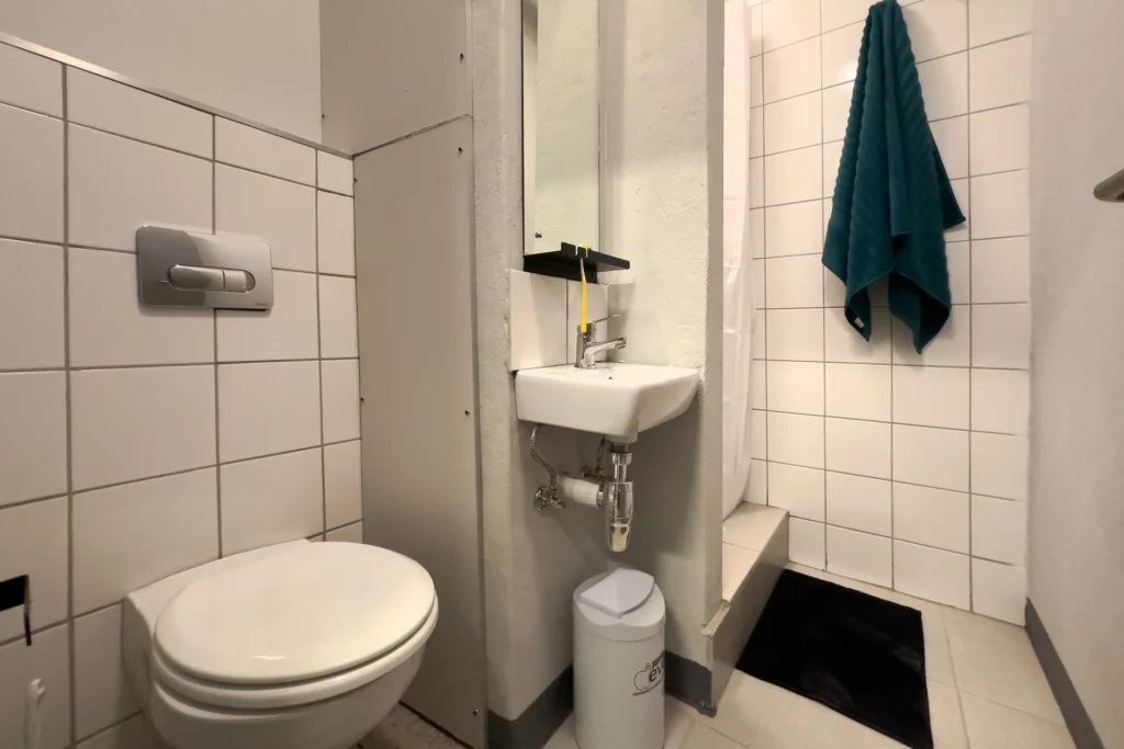 Single Rooms