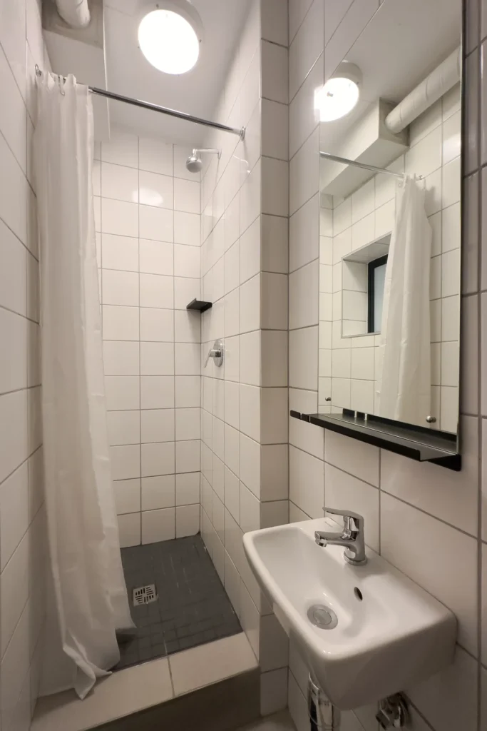 Single Rooms